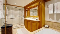 SEVEN SEAS -  Master Ensuite